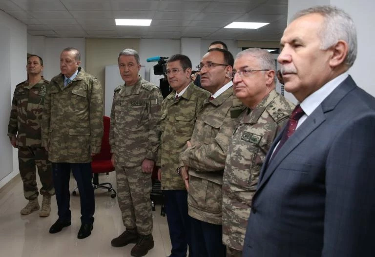 Ραγδαίες εξελίξεις: Κόντρα Τουρκίας – ΗΠΑ για την Συρία! «Τέλος τα όπλα» – «Να αποχωρήσει ο στρατός σας από την περιοχή»